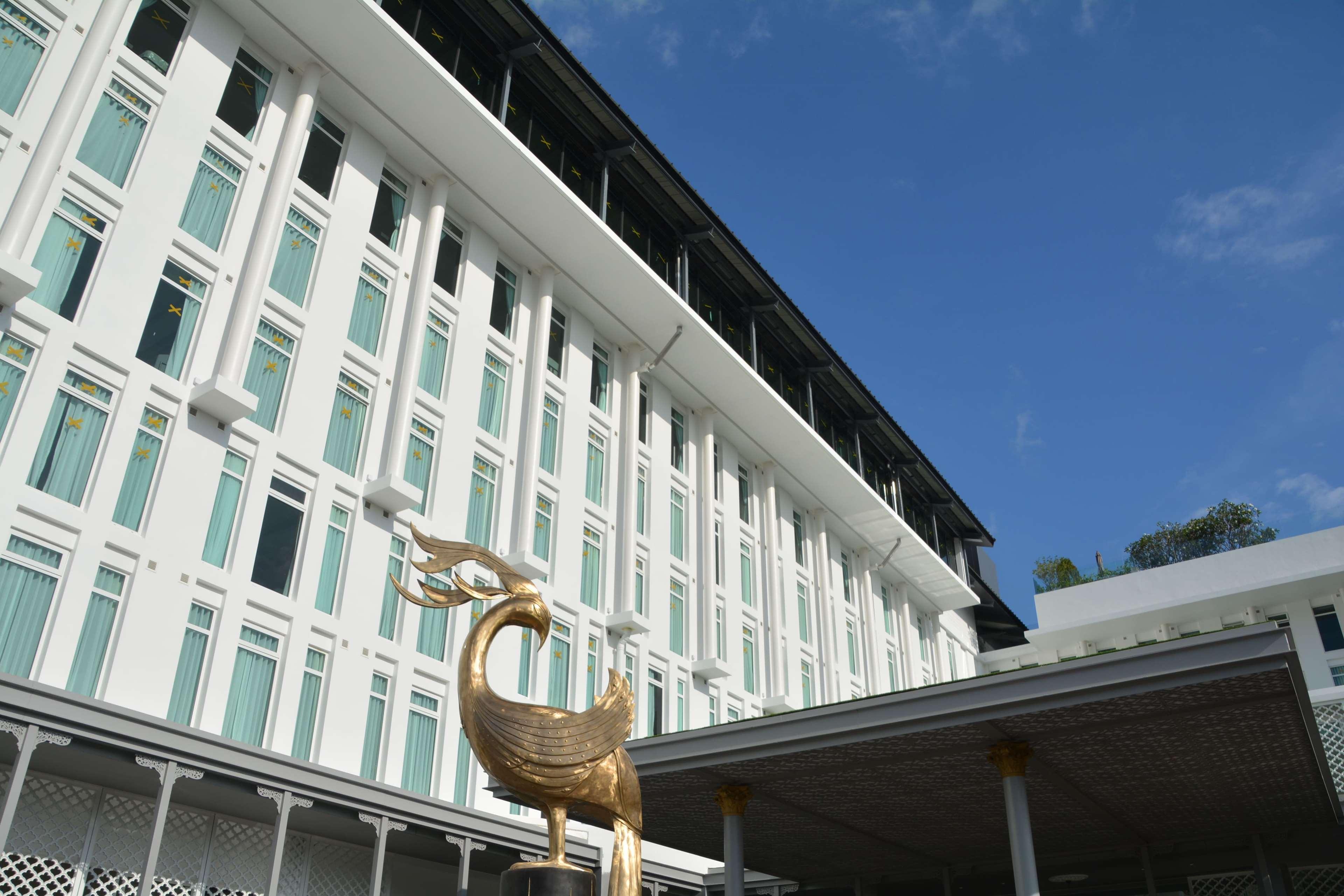 Ramada Plaza By Wyndham Chao Fah Phuket Hotel Exterior foto